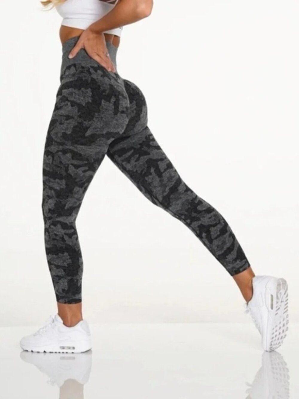 NVGTN XS Black Camo Seamless Leggings - New with tags - 50% off Retail
